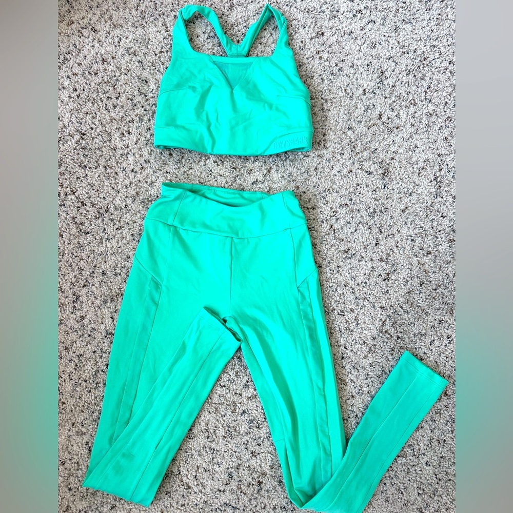 Gymshark sports bra + legging set mesh green